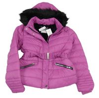 Nové - tmavorůžová prošívaná šusťáková zimní bunda s kapucí s kožešinou a páskem George