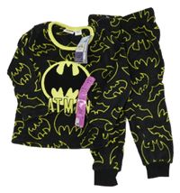 Nové - černo-žluté plyšové pyžamo s Batmany PRIMARK