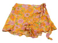 Oranžovo-ružové kvetované kraťasy s opaskom a volánikmi