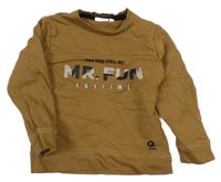 Hnedá mikina s nápisom