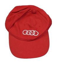 Červená kšiltovka s logem Audi