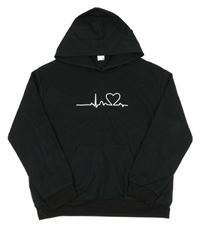 Čierna mikina so srdiečkom a vreckom a kapucňou