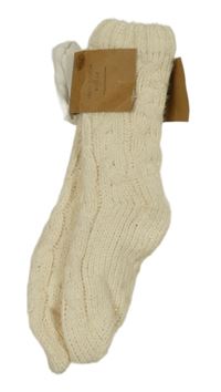 Nové - smetanové vzorované pletené protiskluzové ponožky 