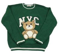 Zelený sveter s medvedíkom a nápisom C&A