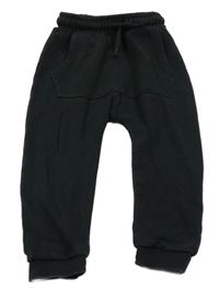 Čierne tepláky George