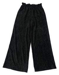 Čierne zamatové rebrované wide leg nohavice Kappahl