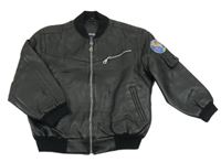 Černý koženkový jarní bomber s planetou