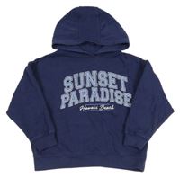 Tmavomodrá mikina s nápismi a kapucňou Matalan