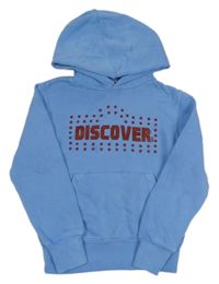 Modrá mikina s nápisom a kapucňou