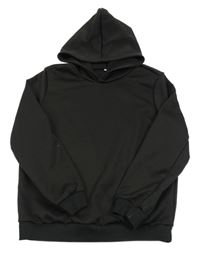 Čierna mikina s nápisom a kapucňou