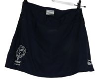 Dámska tmavomodrá tenisová sukňa s výšivkou a všitými kraťasy Canterburry