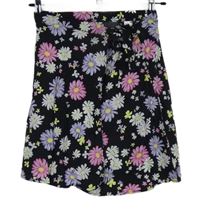 Dámska čierna kvetovaná zavinovací sukňa H&M