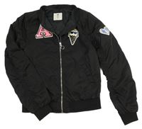 Černá šusťáková jarní bunda s nášivkami H&M