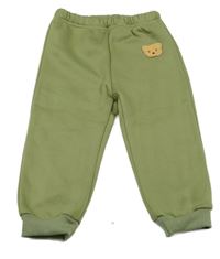 Olivové tepláky s medvedíkom Shein