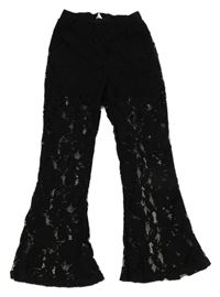 Čierne flare čipkové nohavice s kvietkami RIVER ISLAND