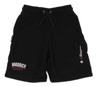Čierne chino teplákové kraťasy s nápismi a logom a vreckom HOODRICH
