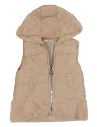 Ružová šusťákovo/kožešinová zateplená vesta s kapucňou