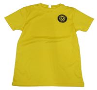 Žlté športové tričko s nápisom