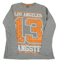 Sivé tričko s číslom a nápismi Y.F.K.