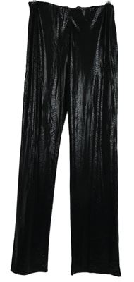 Dámské černé vzorované potažené zvonové kalhoty PrettyLittle Thing