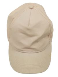 Svetloružová šiltovka s výšivkou motýla C&A