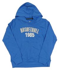 Modrá mikina s nápisem a číslem a kapucí alive