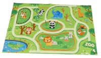 Zelená hrací podložka s bludištěm a zvířátky
