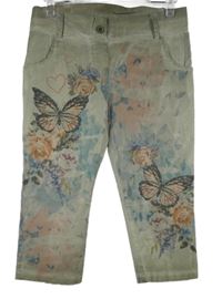 Dámske béžové kvetované capri tregíny s motýlikmi