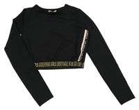 Čierne crop športové tričko s nápismi River Island