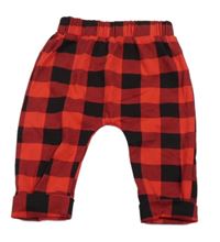 Červeno-černé kostkované turecké tepláky se sobem 