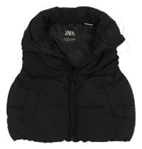 Černá šusťáková zateplená vesta Zara