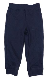 Tmavomodré tepláky