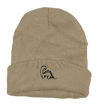 Písková čepice s dinosaurem