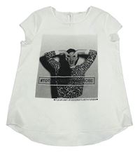 Biele šifónové tričko s dívkou