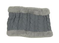 Šedý vzorovaný pletený zateplený nákrčník