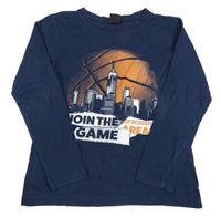 Tmavomodré triko s obrázkem Chapter young