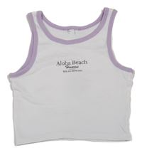 Bílo-lila rebrovaný crop top s nápisom
