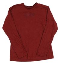 Vínové tričko s nápismi V BY VERY