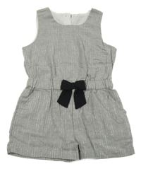 Šedo-stříbrný pruhovaný kraťasový overal s mašlí Matalan