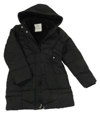 Čierny šušťákový prešívaný zimný kabát s kapucňou George