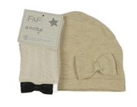 Nové - 2set - Béžová úpletová čapica s mašlí + smotanové vzorované ponožky