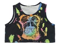 Čierny športový crop top s dívkou a barevnými skvrnkami SHEIN