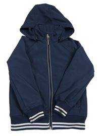 Tmavomodrý softshellový bomber s pruhy a odepínací kapucí TCM