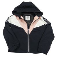 Čierno-ružovo-biela šušťáková jarná bunda s kapucňou C&A