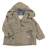 Šedobéžová šušťáková jarná bunda s erbem a číslom a odopínacíá kapucňou Topolino