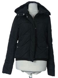 Dámska čierna šušťáková zimná bunda s kapucňou Zara