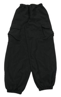 Čierne šušťákové cargo nohavice Shein