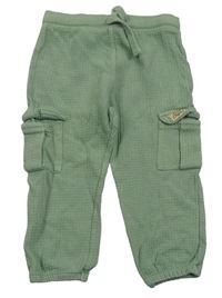 Khaki vzorované cargo tepláky F&F