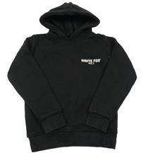 Čierna mikina s nápisom a kapucňou