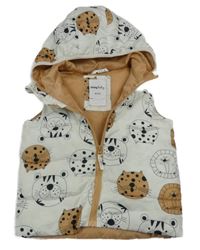 Biela prešívaná šušťáková zateplená vesta so šelmami a kapucňou sinsay